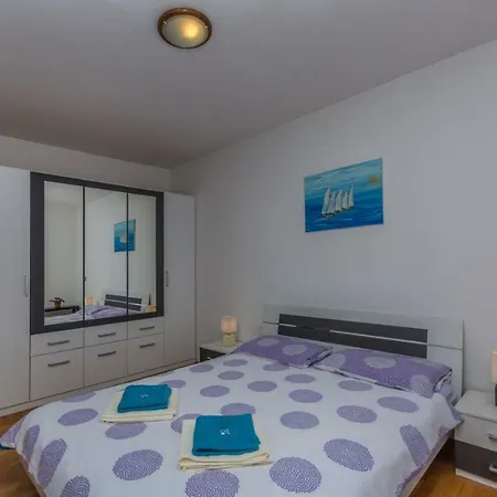 Apartment Radmila Porec